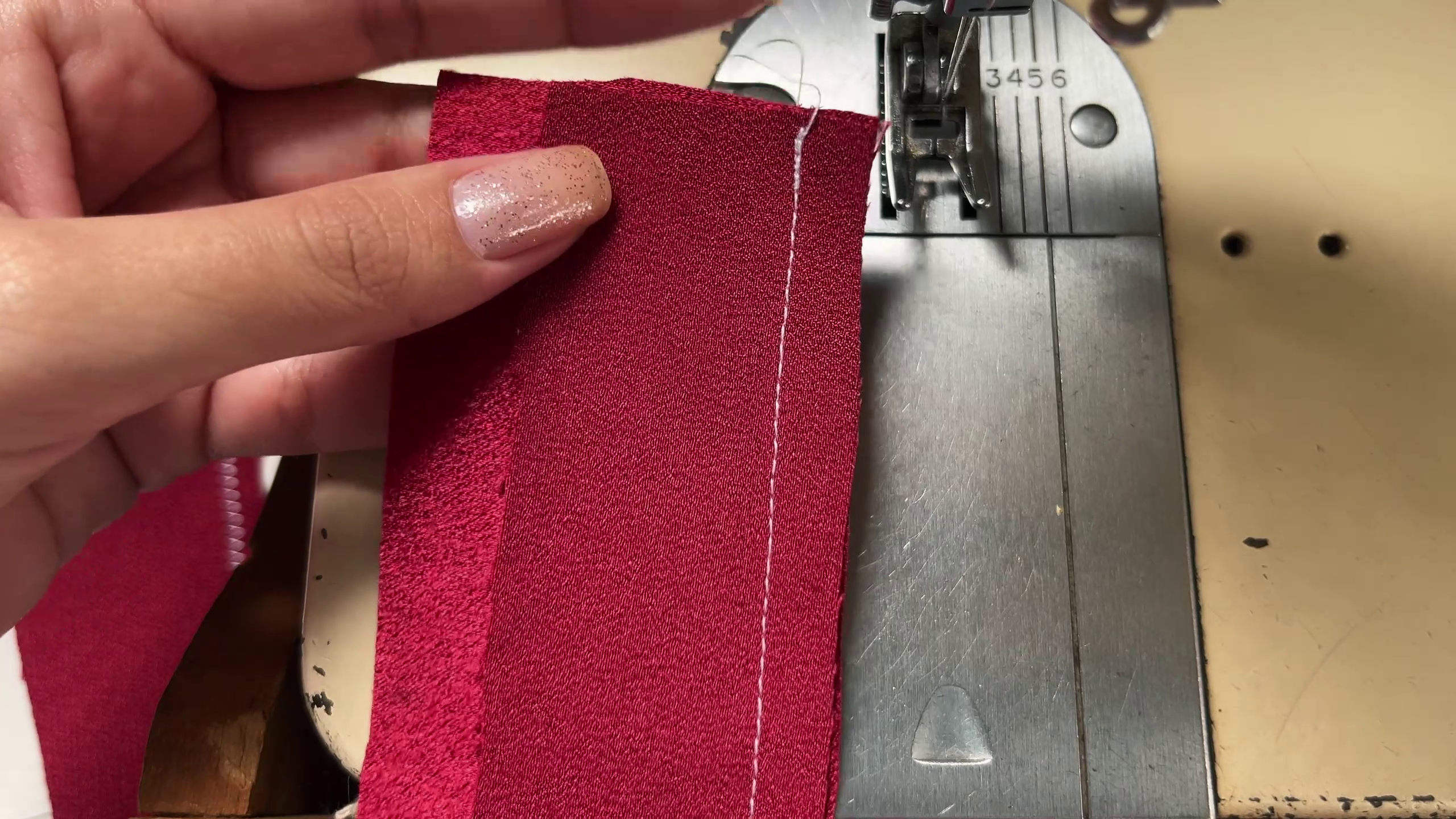 Aplicando costura zig zag